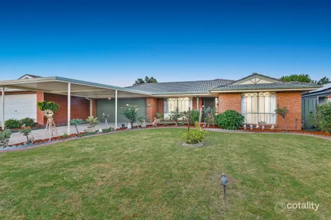 29 Thomas Pl, Pakenham, VIC 3810