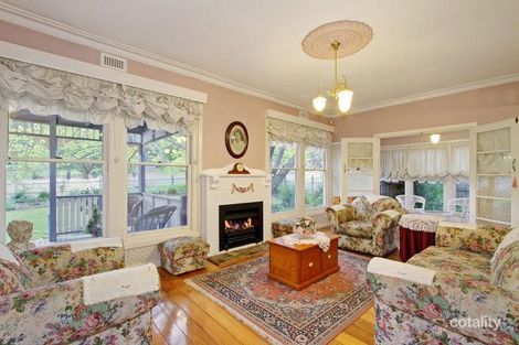 Property photo of 37 Bayswater Road Croydon VIC 3136