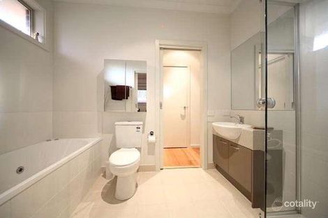 Property photo of 4/110-112 Neville Street Carnegie VIC 3163