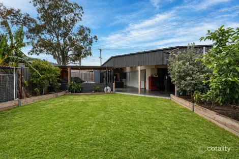 Property photo of 2 Rangeview Drive Skye VIC 3977