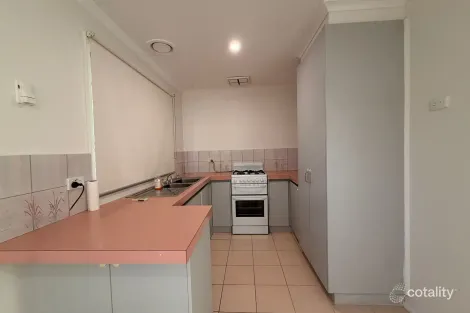 Property photo of 8 Fordholm Road Hampton Park VIC 3976