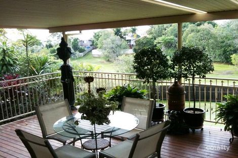 11 Kilmarnock Cl, Highland Park, QLD 4211