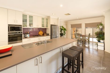 Property photo of 4 Craig Circuit Leneva VIC 3691