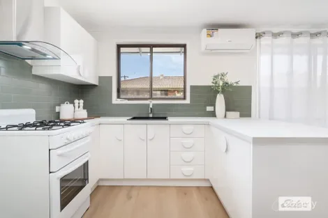 Property photo of 4/945 Fairview Drive North Albury NSW 2640