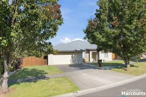 Property photo of 16 Parkside Close Leongatha VIC 3953