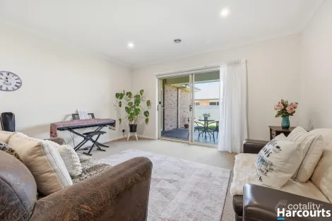 Property photo of 16 Parkside Close Leongatha VIC 3953