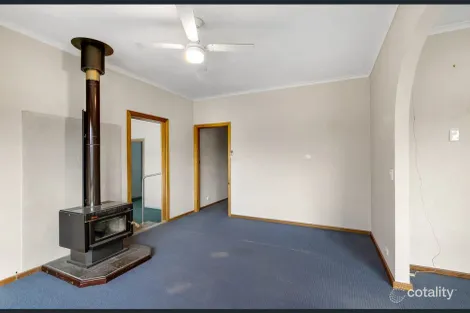 Property photo of 4 Timor Street Loxton North SA 5333