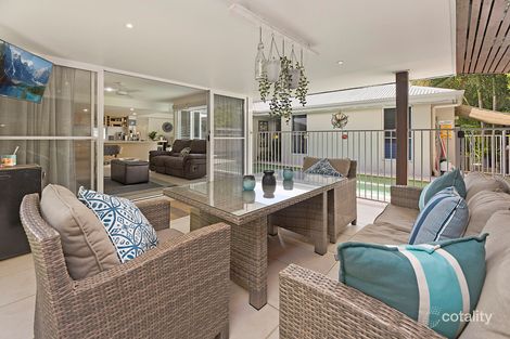 Property photo of 6 Whiteash Place Currimundi QLD 4551