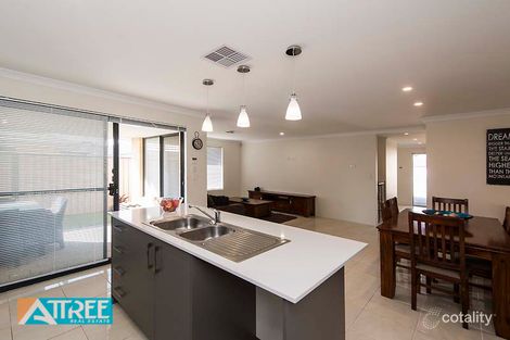 32 St Tropez Gdns, Piara Waters, WA 6112