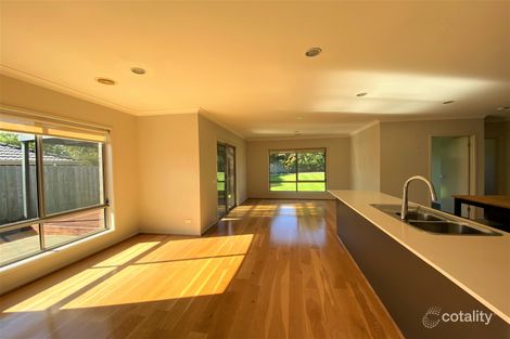 Property photo of 8 Thomas Place Warrnambool VIC 3280