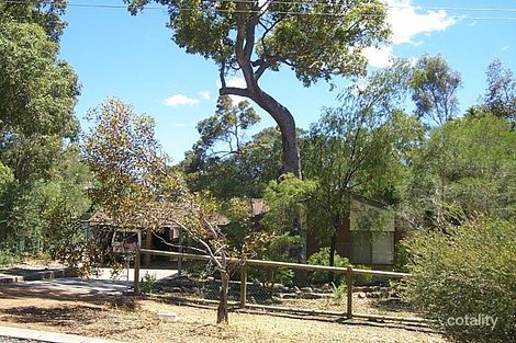 Property photo of 5 Camira Place Gooseberry Hill WA 6076