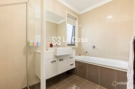 Property photo of 34 Henry Williams Street Bonner ACT 2914