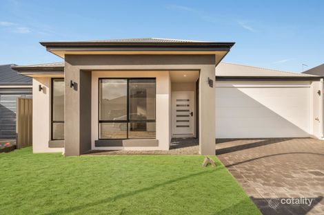 Property photo of 8 Cheshire Way Dayton WA 6055