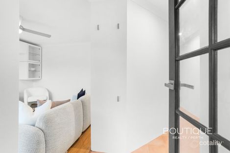 Property photo of 21B Burroughs Road Karrinyup WA 6018