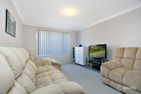 Property photo of 34 Squadron Crescent Rutherford NSW 2320