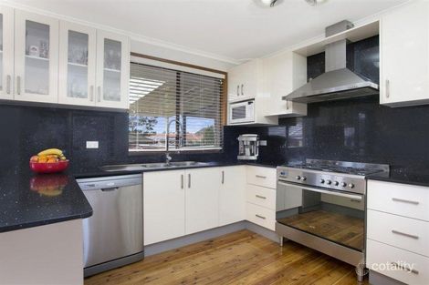 Property photo of 2 Olga Close Bossley Park NSW 2176