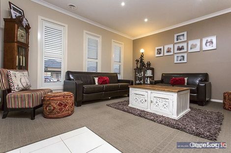 Property photo of 11 Edenvale Street Manor Lakes VIC 3024