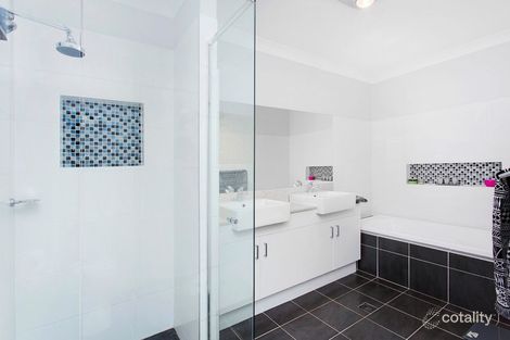 Property photo of 53 Woolgunyah Parkway Flinders NSW 2529