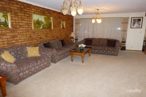 Property photo of 17 Pilain Crescent Keilor Downs VIC 3038
