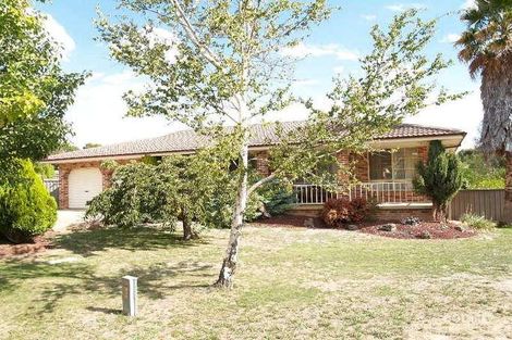 Property photo of 2 Fraser Place Orange NSW 2800
