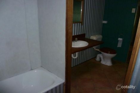 Property photo of 100 Rundle Street Wandal QLD 4700