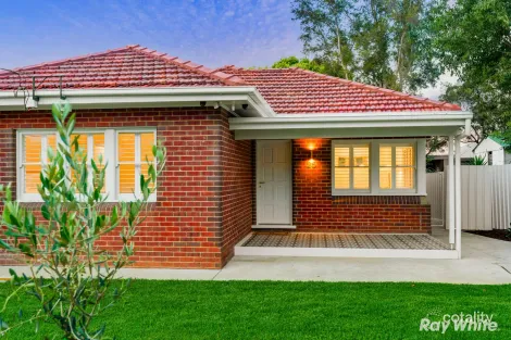 Property photo of 25 Blamey Street Turvey Park NSW 2650