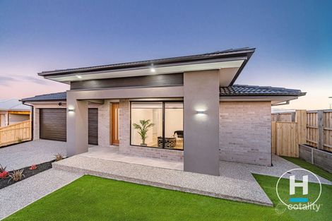 Property photo of 25 Mawson Street Mickleham VIC 3064