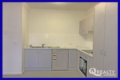 Property photo of 2/54 Stringybark Street Regents Park QLD 4118