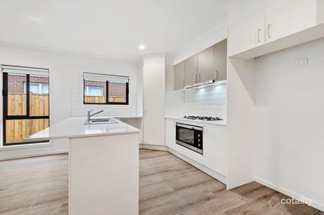 Property photo of 10 Sora Court Berwick VIC 3806
