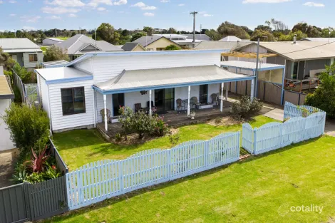 8 Buckley St, Seaspray, VIC 3851