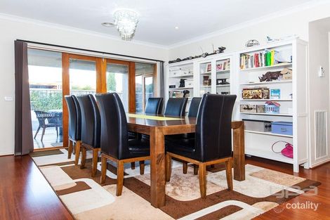 Property photo of 2 Muirfield Street Deer Park VIC 3023