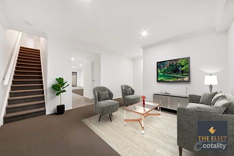 Property photo of 16 Treeve Parkway Werribee VIC 3030