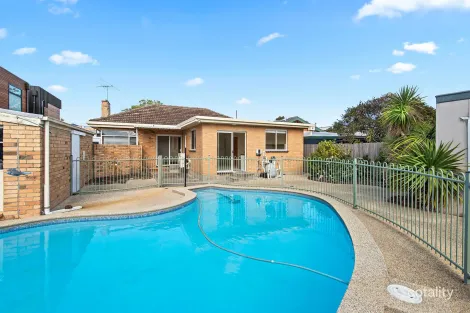 Property photo of 39 Fifth Street Parkdale VIC 3195