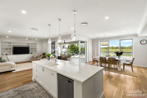 Property photo of 140 Paradise Parade Jacobs Well QLD 4208