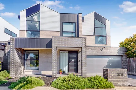 5A TAUNTON DR, BUNDOORA, VIC 3083