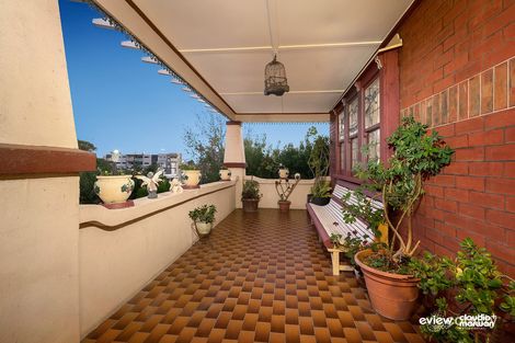 Property photo of 25 Pascoe Avenue Strathmore VIC 3041