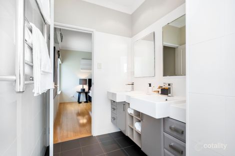 Property photo of 20 Lakeside Terrace Mount Pleasant WA 6153