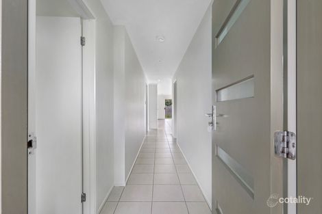 Property photo of 6 Waterhouse Drive Willow Vale QLD 4209