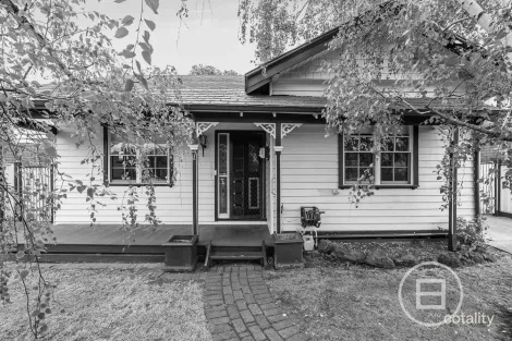 7 Raleigh Gr, Essendon North, VIC 3041