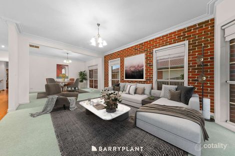 Property photo of 24 Kallara Crescent Narre Warren VIC 3805