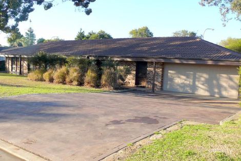 7 Bungan Pl, Woodbine, NSW 2560