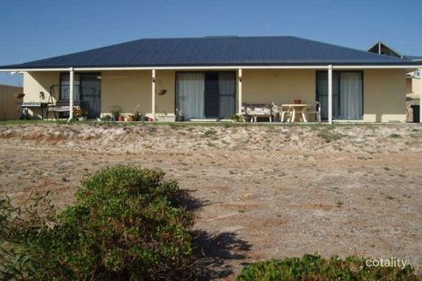 Property photo of 11 Barrett Cove Dongara WA 6525