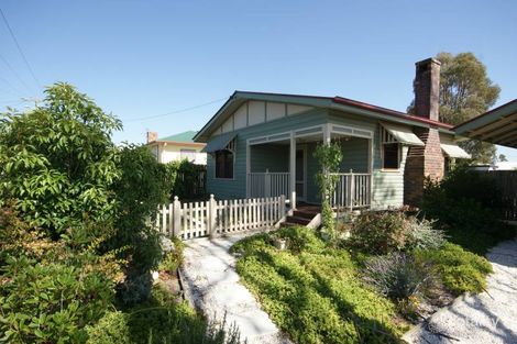 Property photo of 1 Enid Street Armidale NSW 2350
