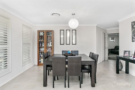 Property photo of 3 Bayview Avenue Haywards Bay NSW 2530