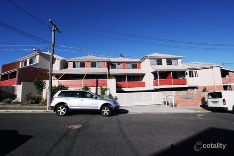 Property photo of 12 Tiny Street Greenslopes QLD 4120