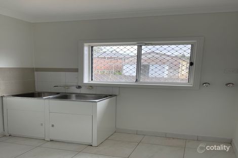 Property photo of 13 Haylen Place Edensor Park NSW 2176