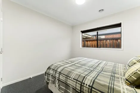 Property photo of 73 Calderwood Road Maddingley VIC 3340