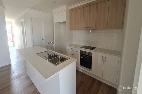 Property photo of 19 Leichhardt Drive Gracemere QLD 4702