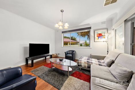 Property photo of 11 Ardwell Court St Albans VIC 3021