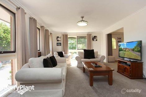 Property photo of 12 Glendale Drive Chirnside Park VIC 3116